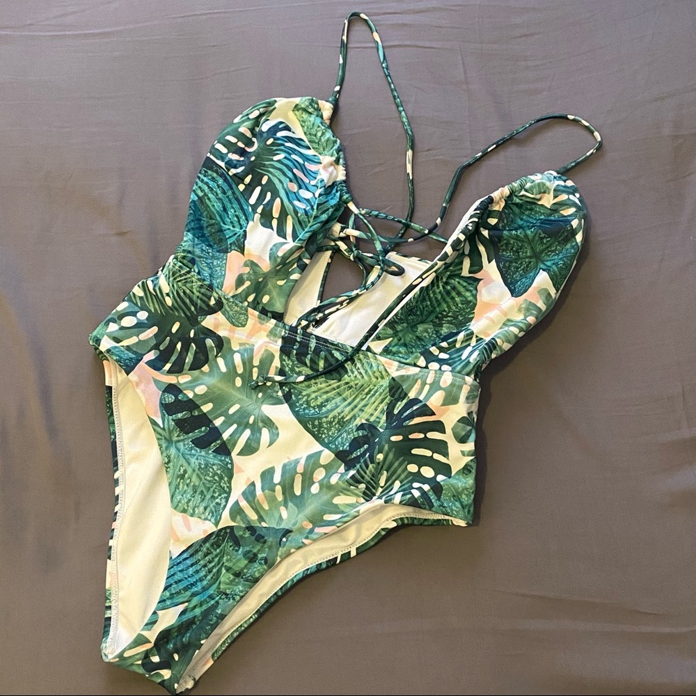 LA HEARTS SWIM